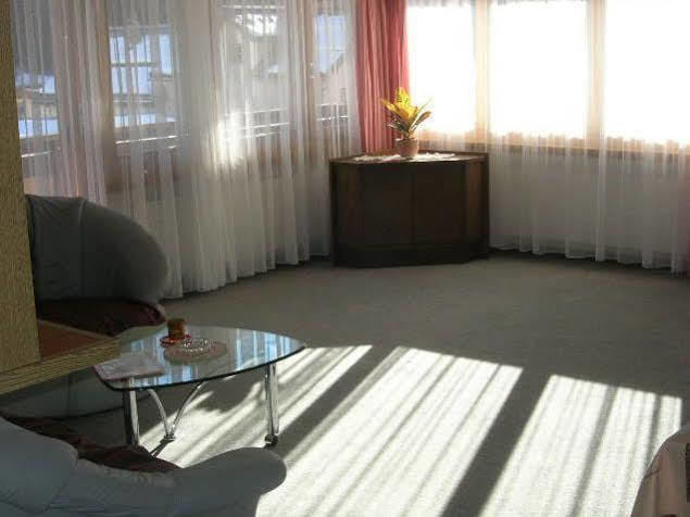 Haus Che D'Mot Apartment Самнаун Екстериор снимка